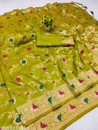 Elegant Designer Saree A Perfect Blend of Tradition & Style