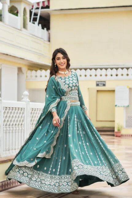 ELEVATE YOUR STYLE WITH A DESIGNER LEHENGA CHOLI