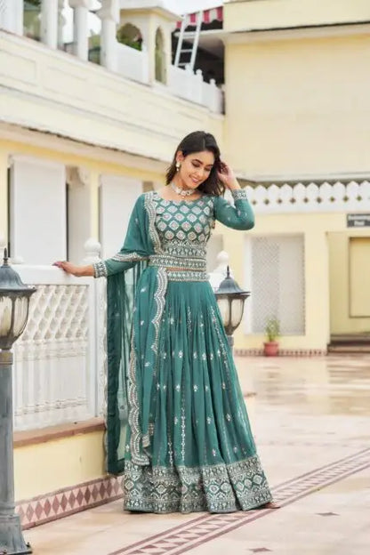 ELEVATE YOUR STYLE WITH A DESIGNER LEHENGA CHOLI