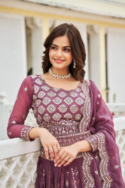 ELEVATE YOUR STYLE WITH A DESIGNER LEHENGA CHOLI