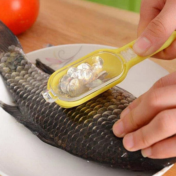 0112 Plastic Fish Scales Graters Scraper Fish Skin Brush Fish Cleaning Tool Scraping Scales Device With Cover Home Kitchen Cooking Tools 1 Pieces