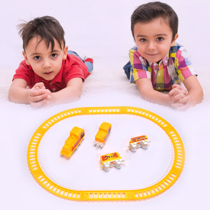 4472 Kids Toy Train High Speed Big Train Play Set Toy Battery Operated Train Set With Light And Sound